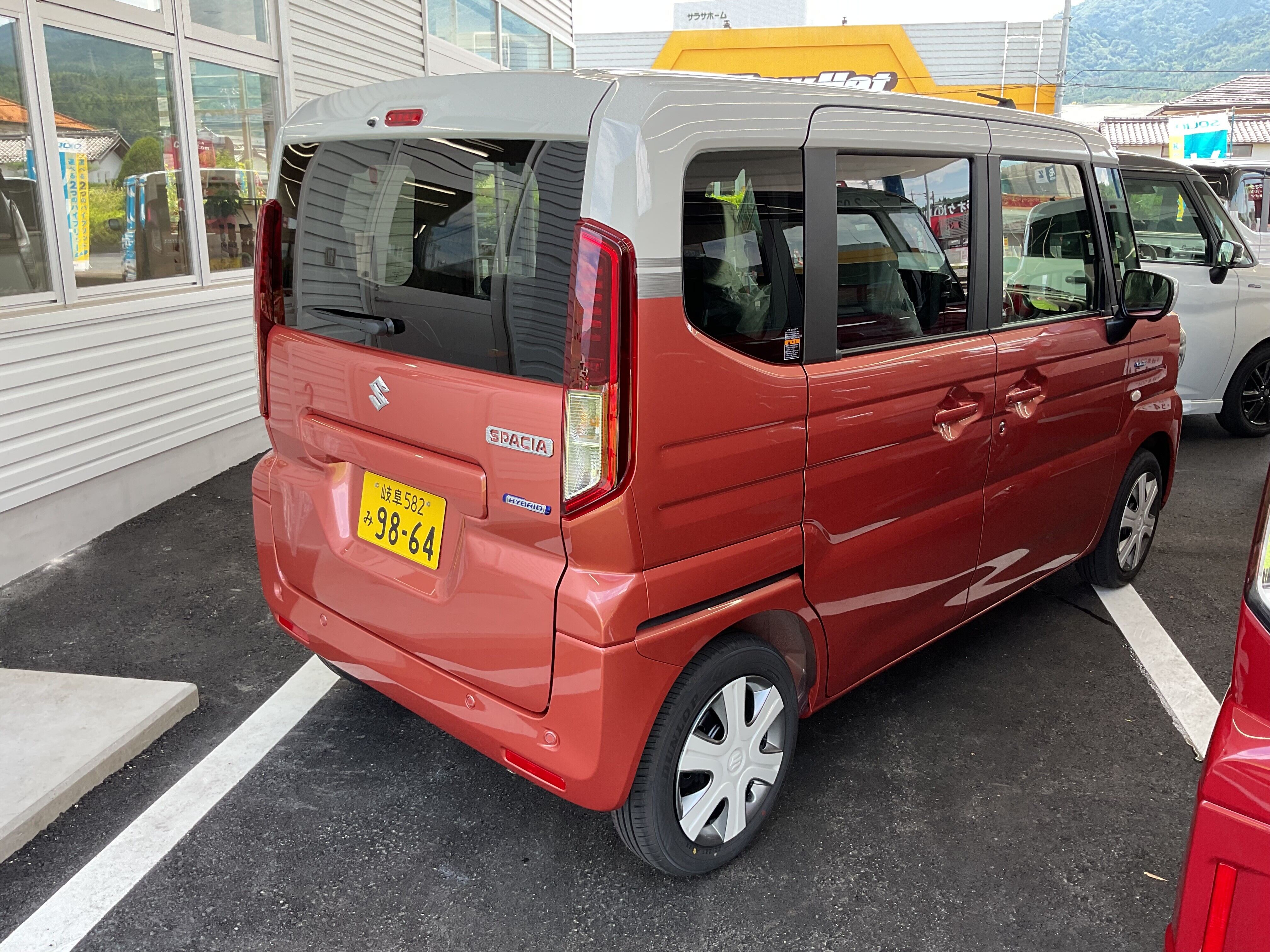 展示車スペーシア　リヤ